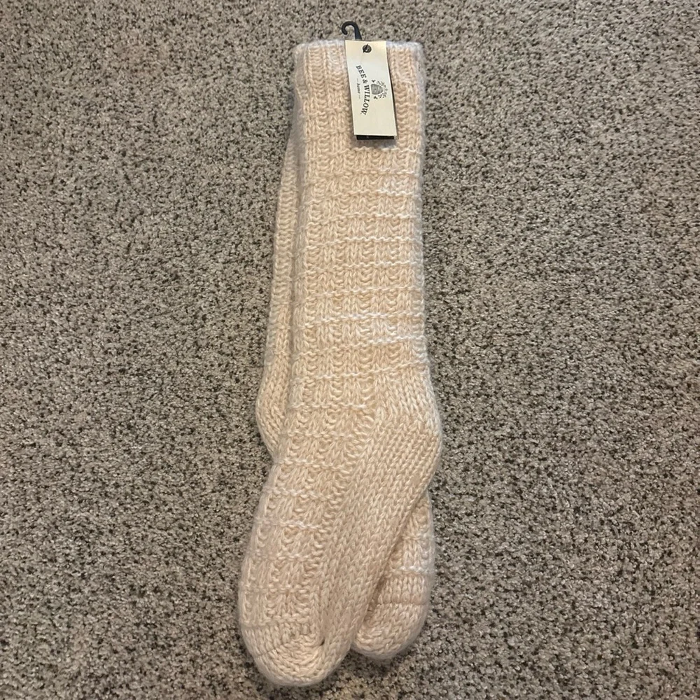 Cozy Cream Knit Crew Socks - Unbranded
